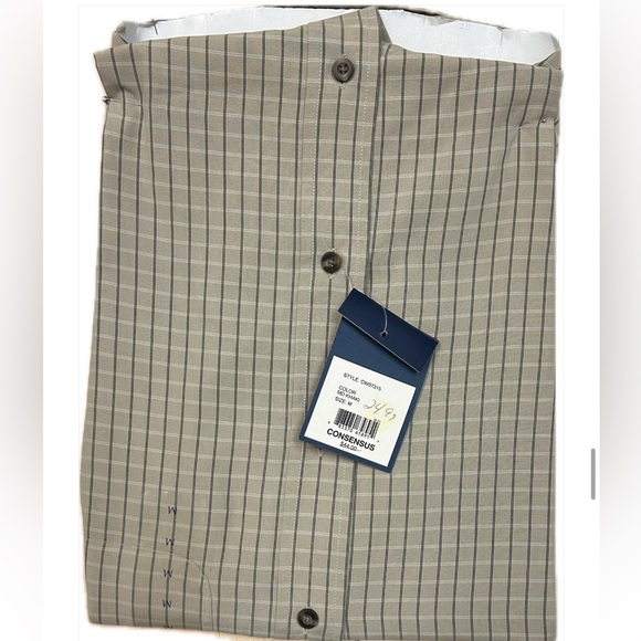 Men’s Checkered Dress Shirt | M - Picture 2 of 3